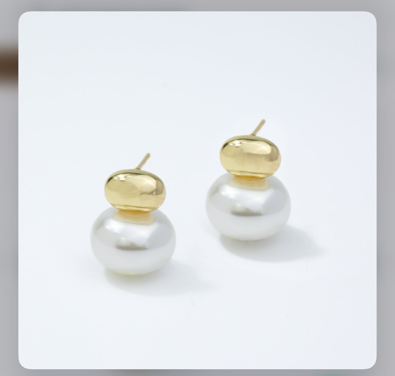 Pearl earrings