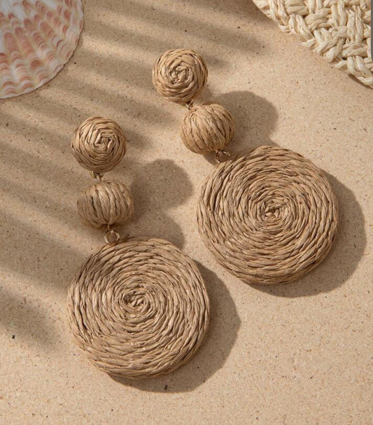Beige boho earrings